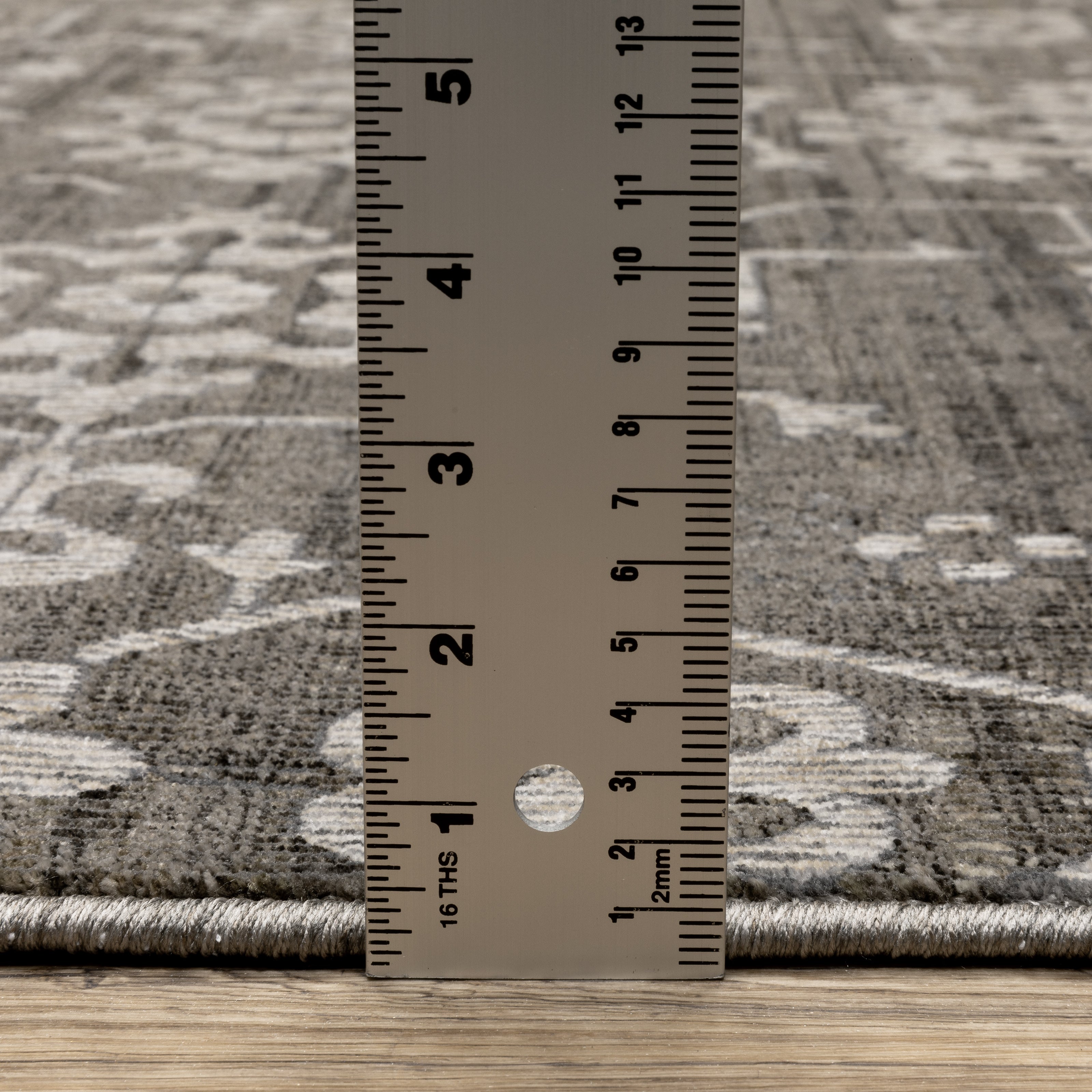 Oriental Weavers Intrigue INT09 Grey/Beige Area Rug