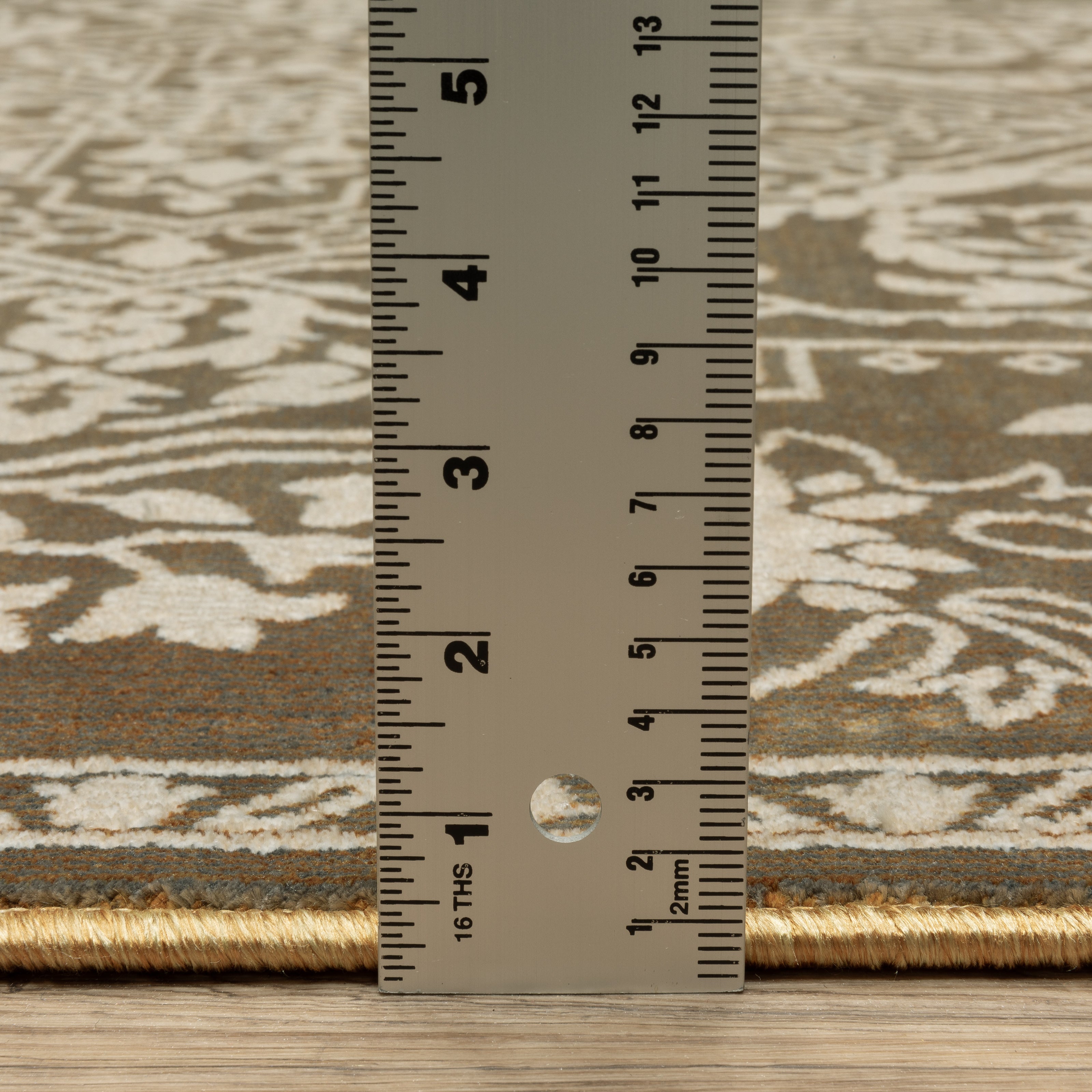 Oriental Weavers Intrigue INT11 Gold/Beige Area Rug