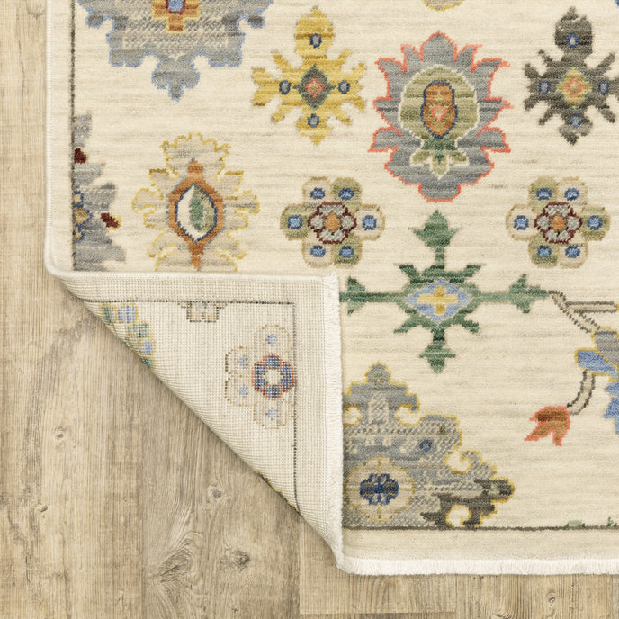 Oriental Weavers Lucca 5507W Ivory/Multi Area Rug