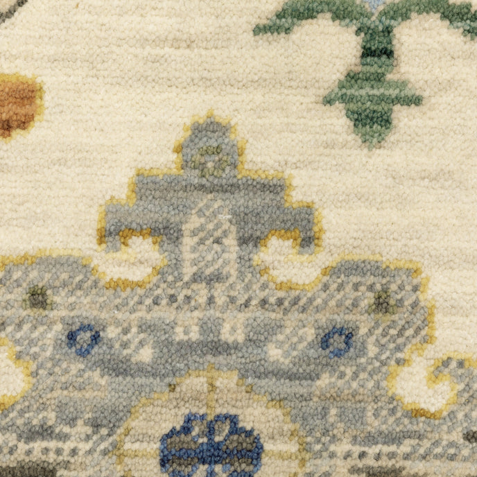 Oriental Weavers Lucca 5507W Ivory/Multi Area Rug