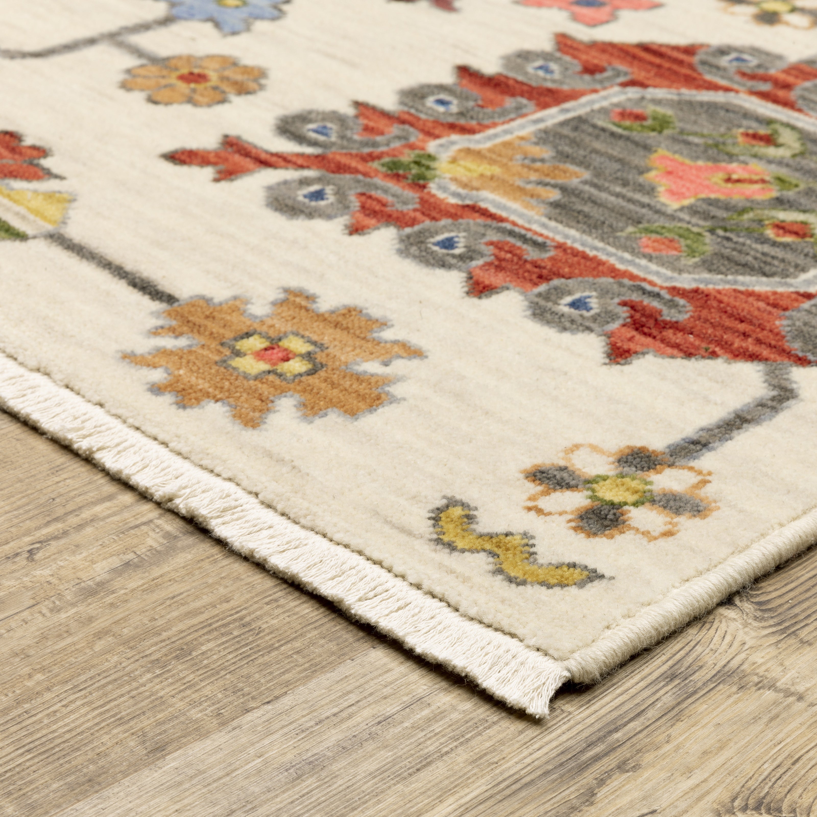 Oriental Weavers Lucca 8111W Ivory/Multi Area Rug