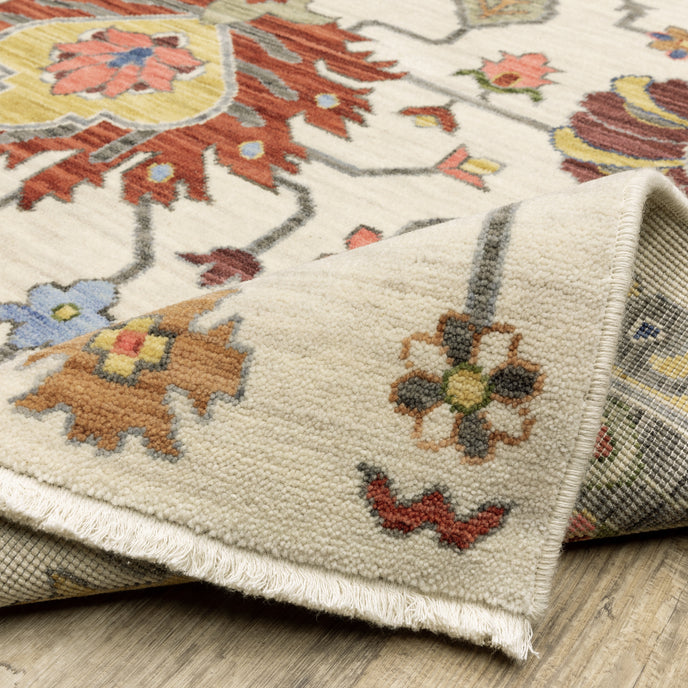 Oriental Weavers Lucca 8111W Ivory/Multi Area Rug