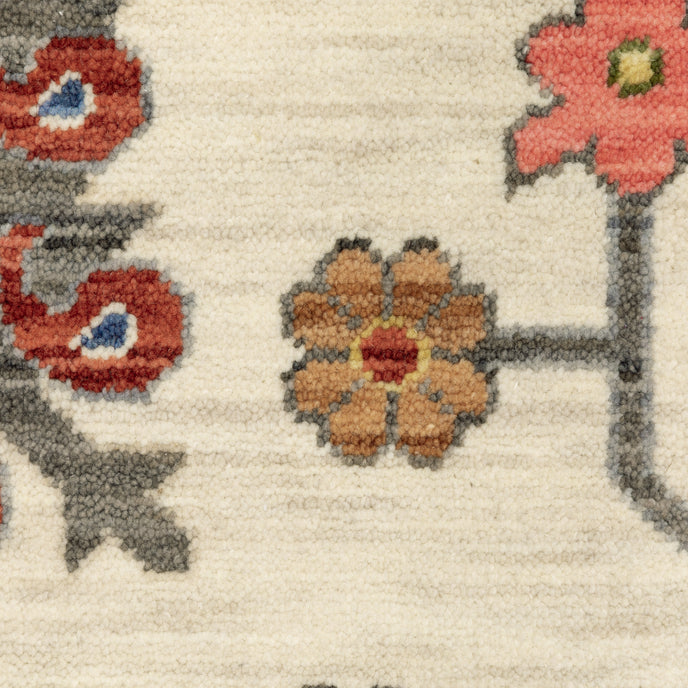 Oriental Weavers Lucca 8111W Ivory/Multi Area Rug