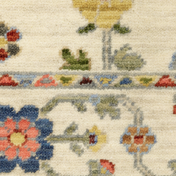 Oriental Weavers Lucca 93W Ivory/Multi Area Rug