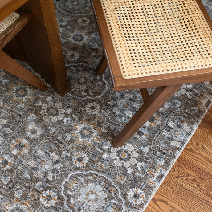 Oriental Weavers Maharaja 532D Grey/Gold Area Rug