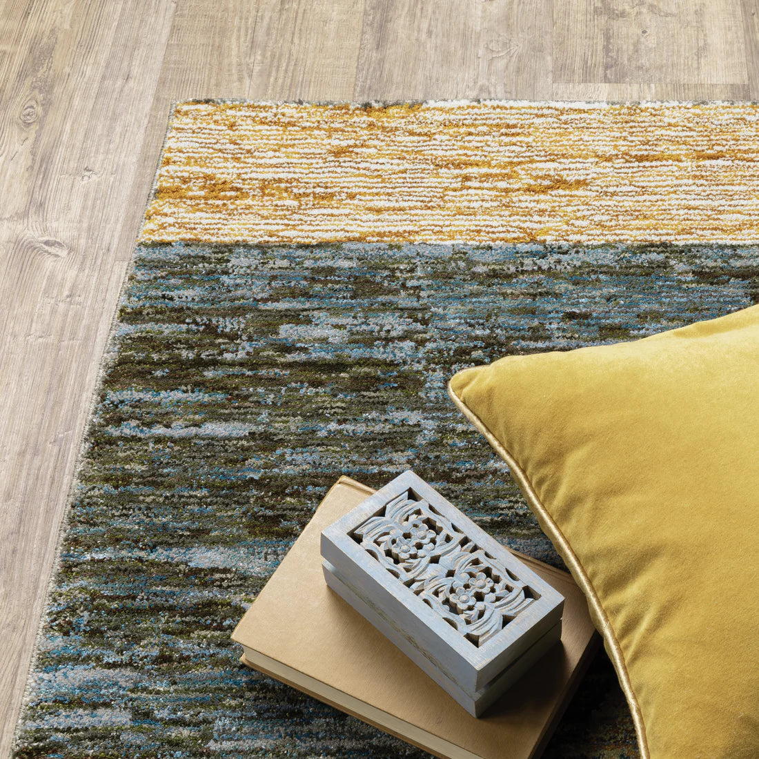 Oriental Weavers Strada STR10Gold/Blue Area Rug