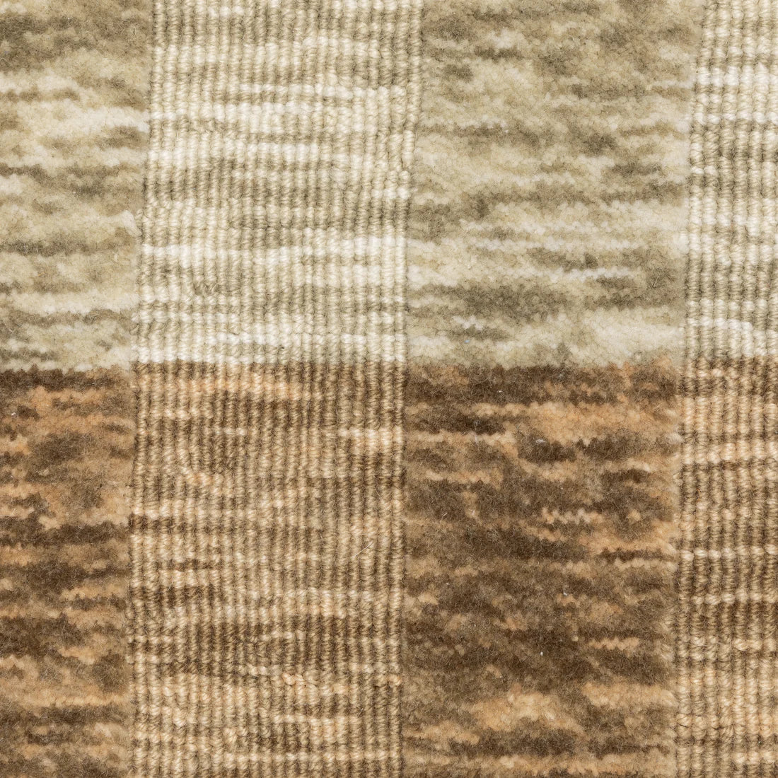 Oriental Weavers Thatcher THA04 Beige/Rust Area Rug