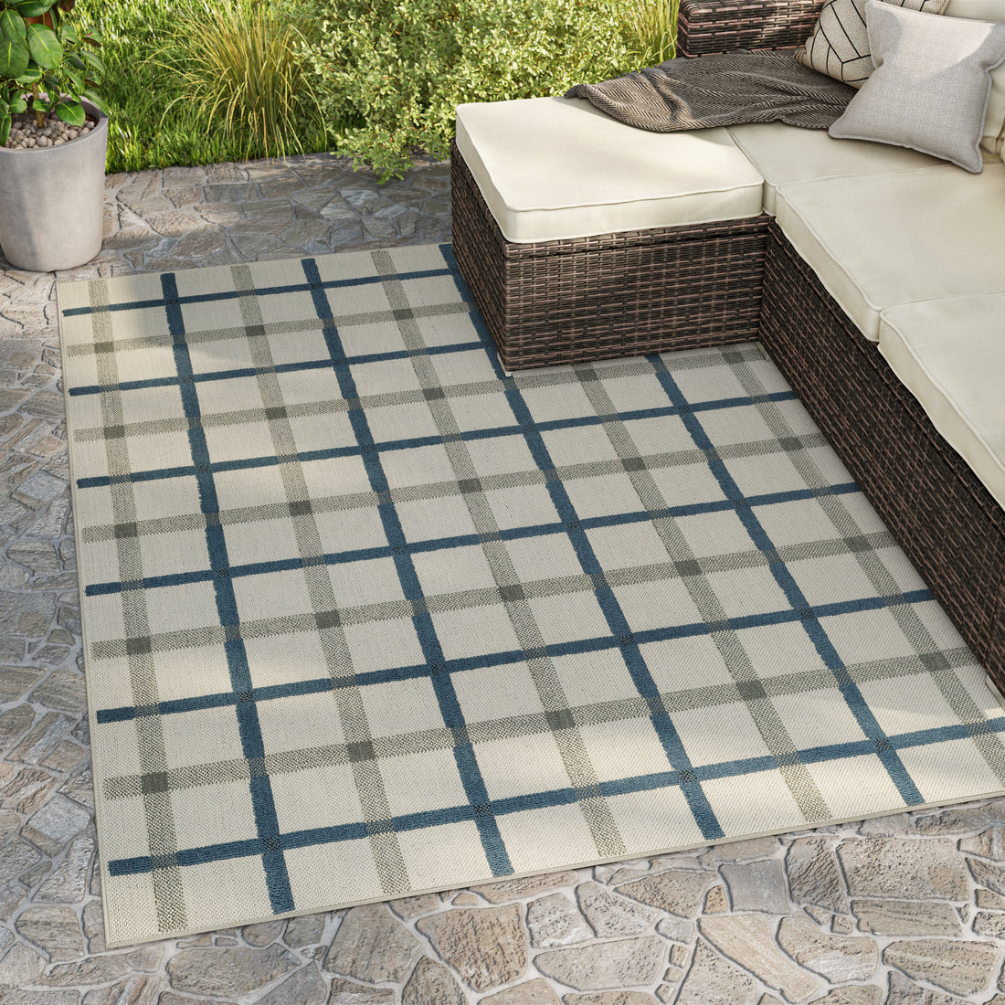 Oriental Weavers Torrey 7150H Beige/Blue Area Rug