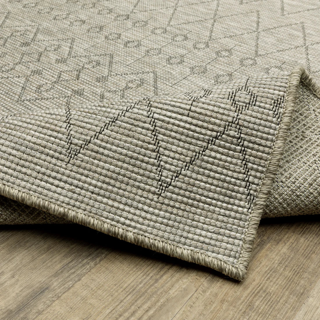Oriental Weavers Tortuga TR04A Beige/Black Area Rug