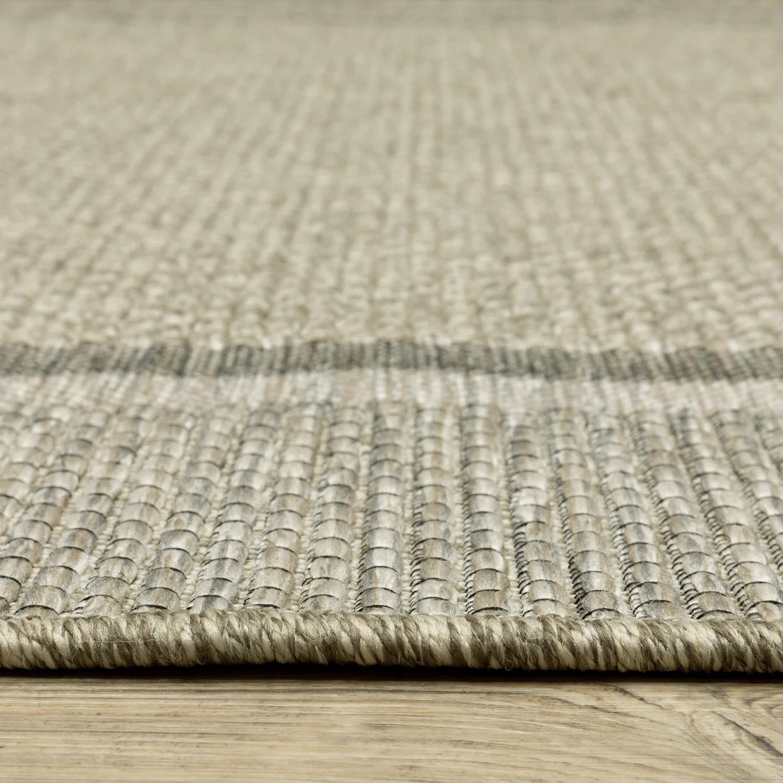 Oriental Weavers Tortuga TR06A Beige/Black Area Rug