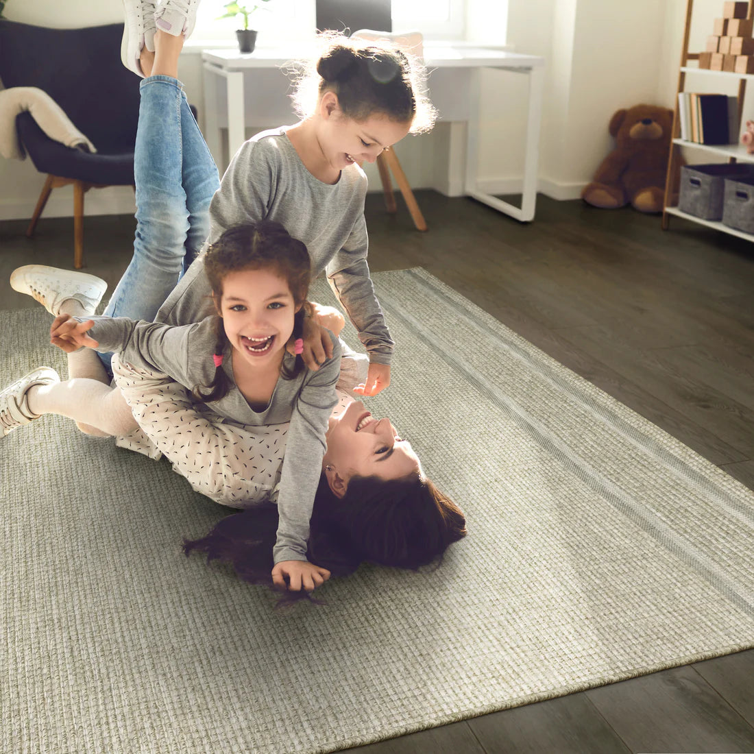 Oriental Weavers Tortuga TR07A Beige/Black Area Rug