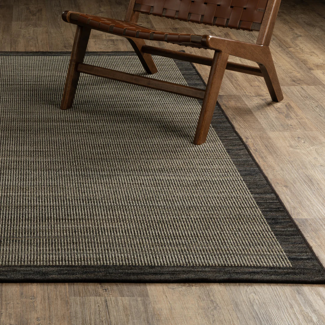 Oriental Weavers Warner WRN06 Grey/Charcoal Area Rug