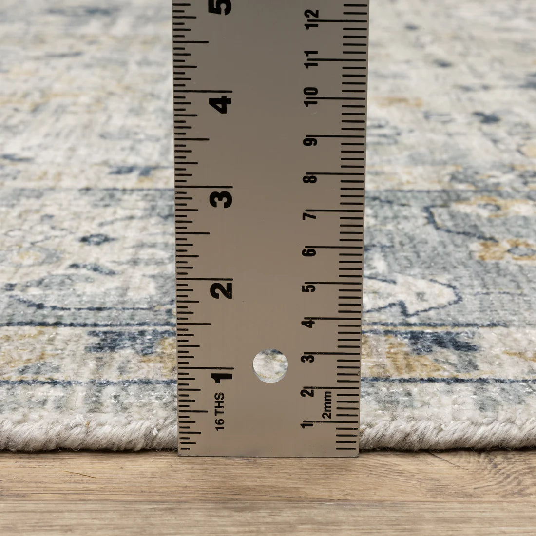 Oriental Weavers Windham WIN01 Ivory/Blue Area Rug