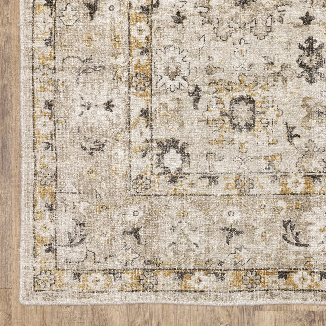 Oriental Weavers Windham WIN02 Beige/Gold Area Rug