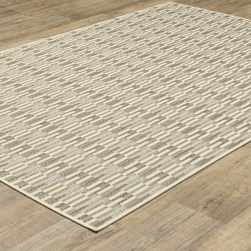 Oriental Weavers Zarina ZAR03 Beige/Ivory Area Rug