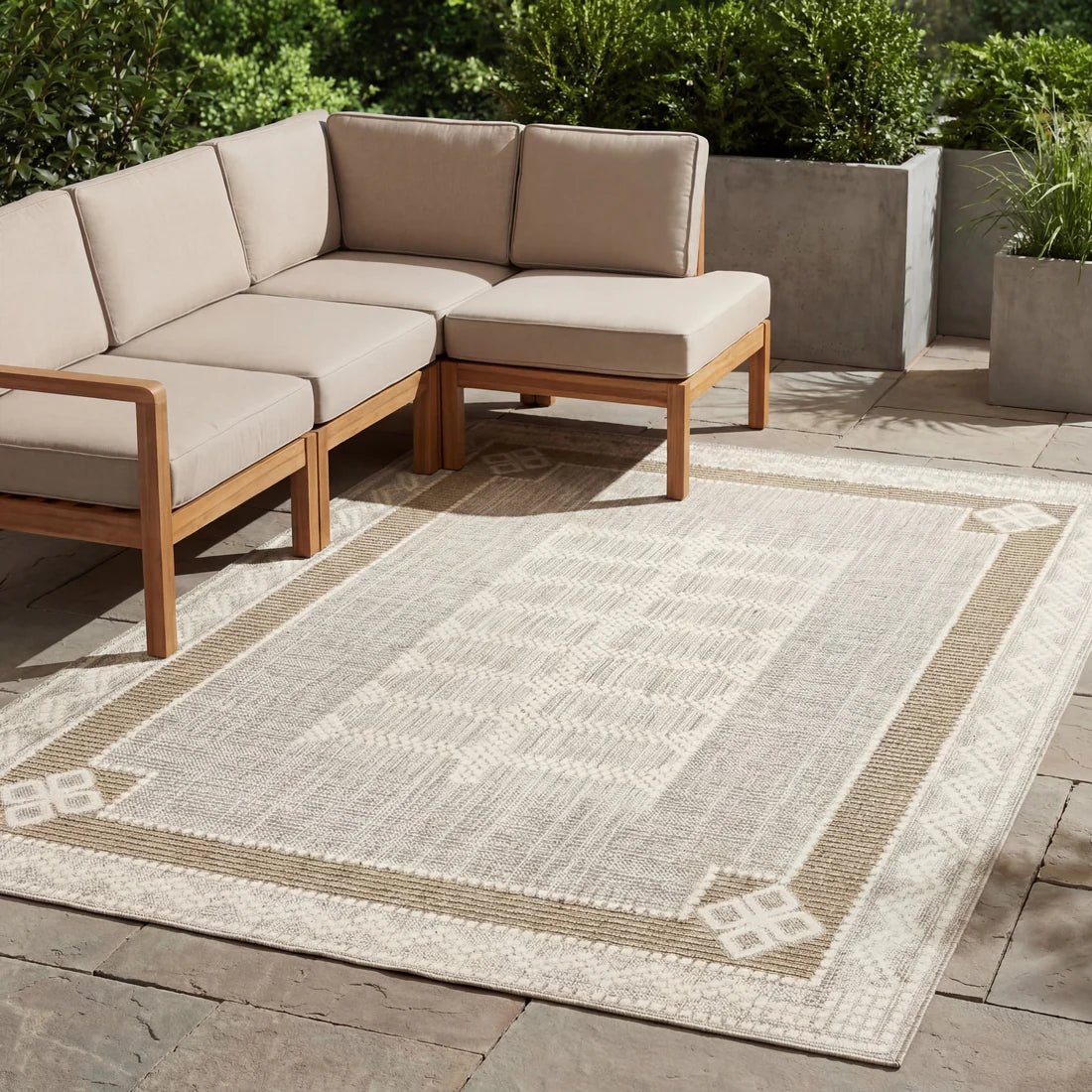 Oriental Weavers Zarina ZAR08 Beige/Brown Area Rug