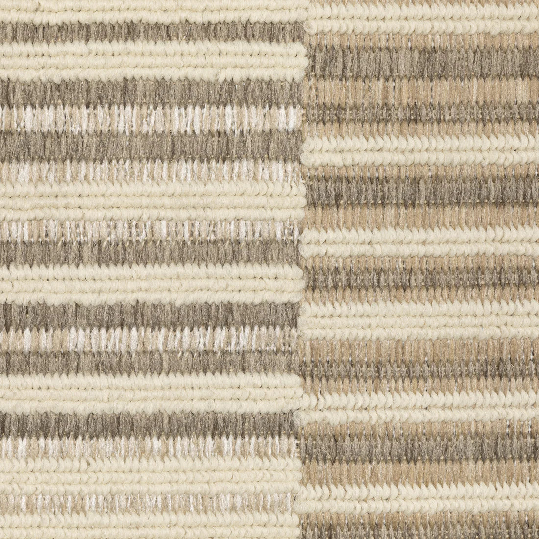 Oriental Weavers Zarina ZAR10 Beige/Ivory Area Rug