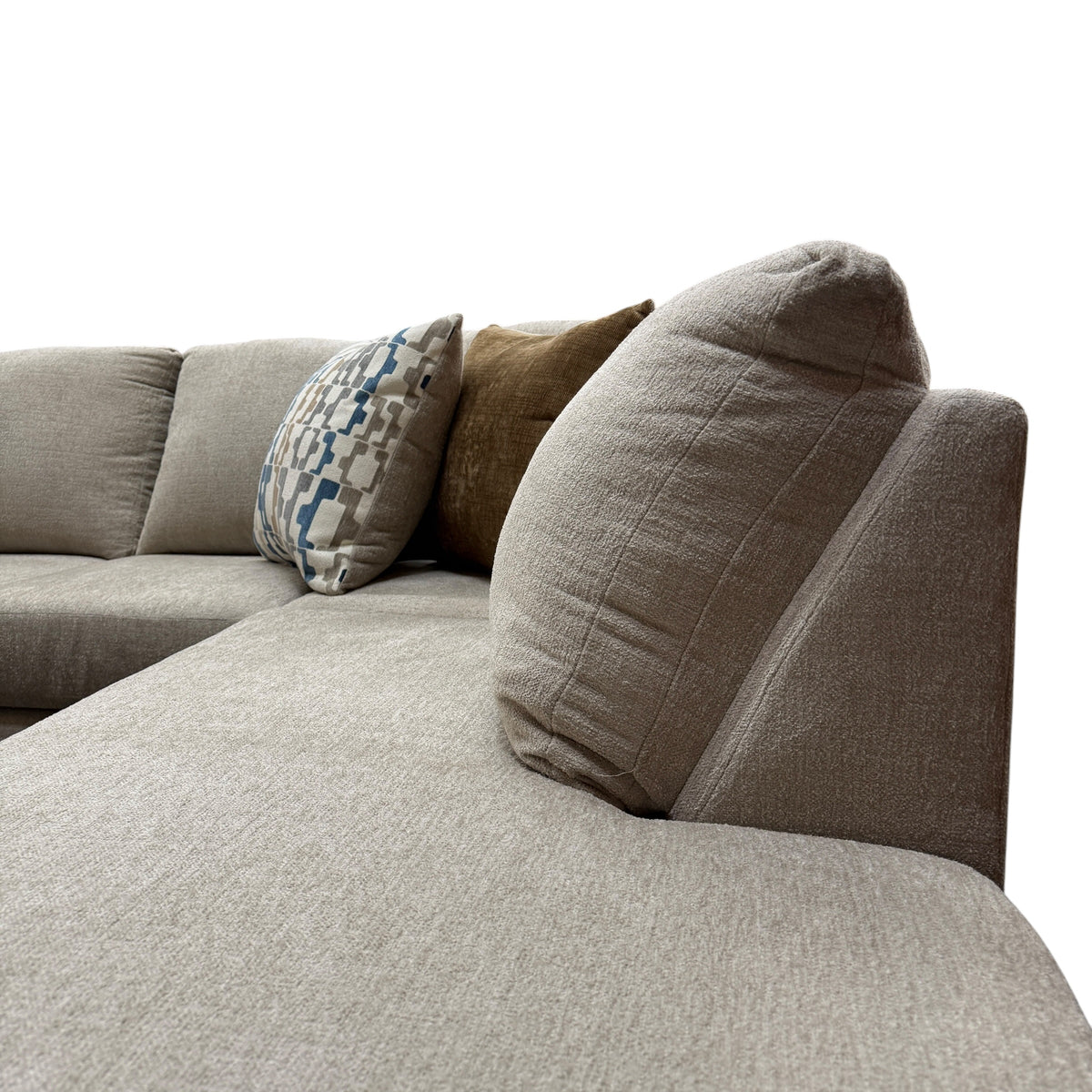 Westwood Sectional with Right Bumper Chaise