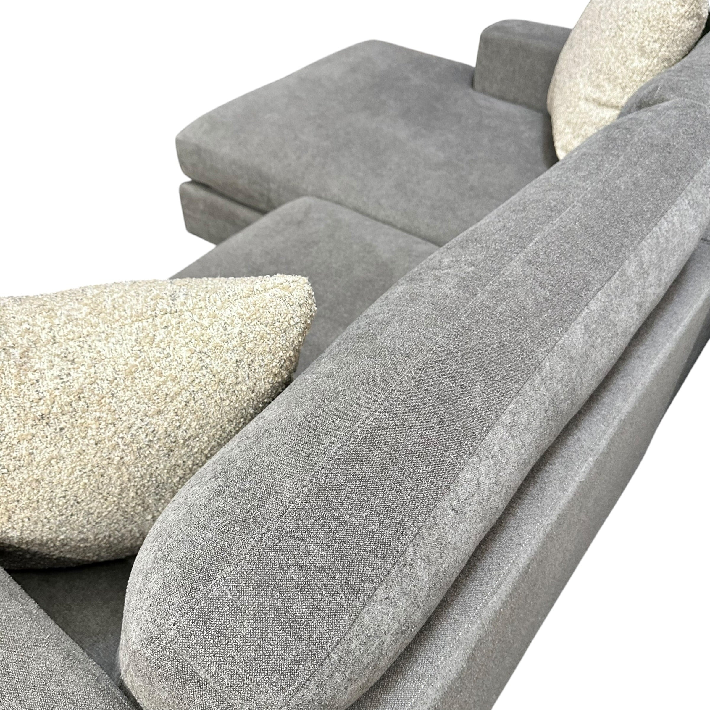 Sectional Sofa with Reversible Chaise