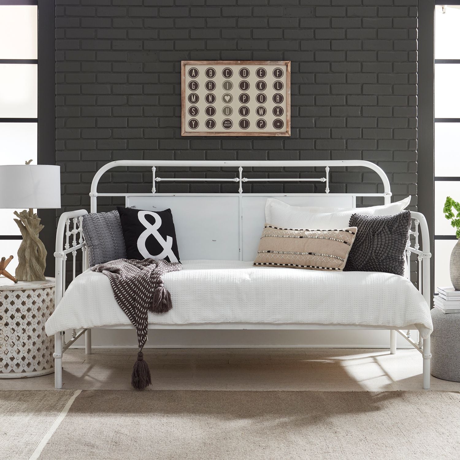 Twin Metal Day Bed - Antique White