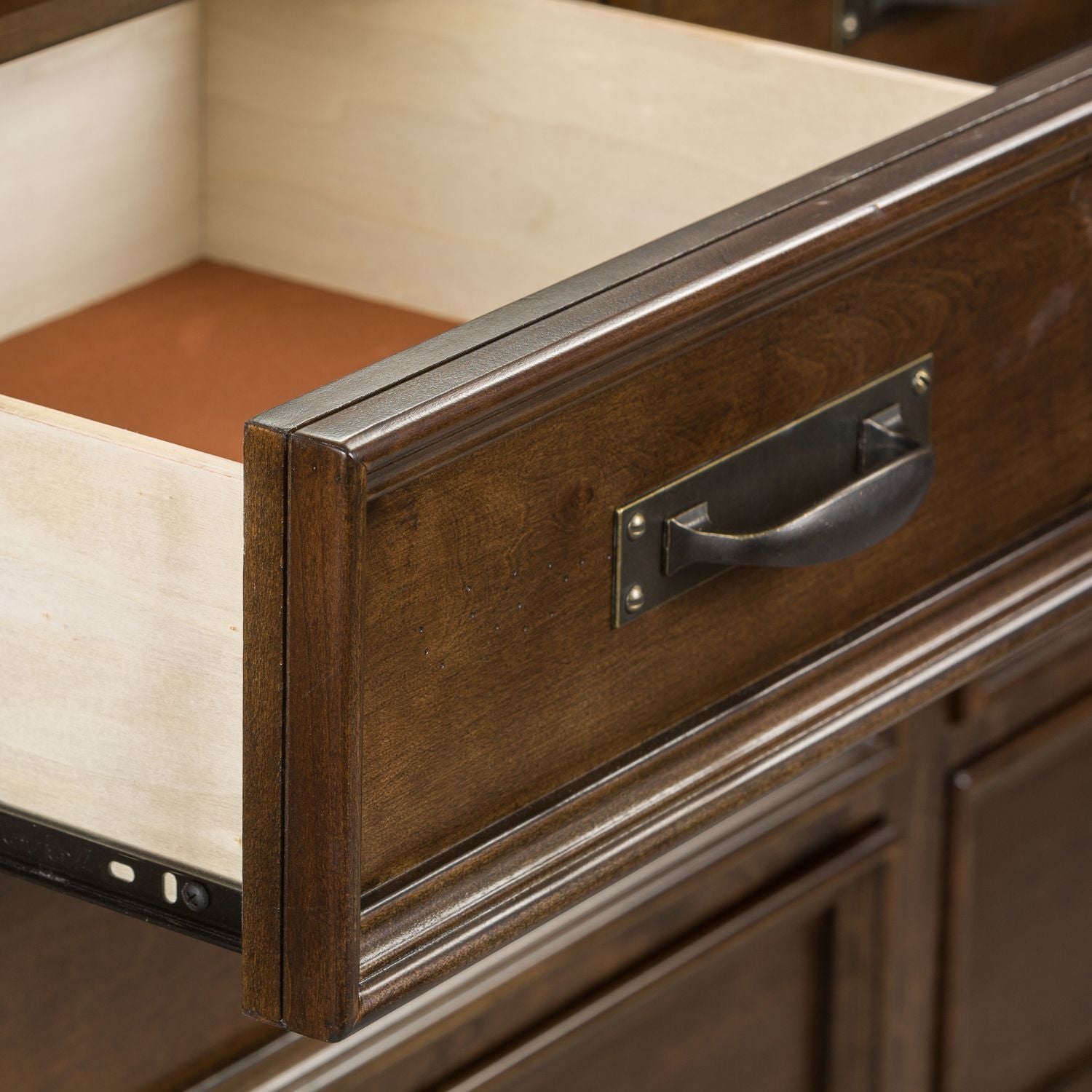 9 Drawer Dresser