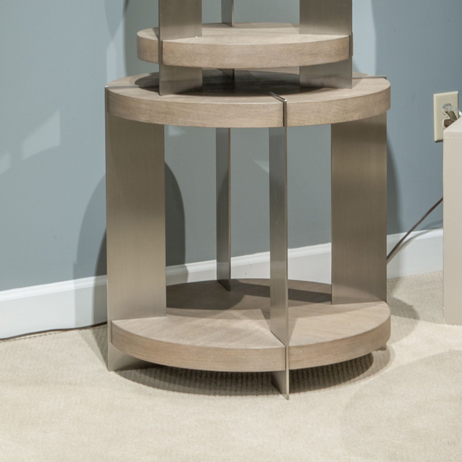 Harlow - Table