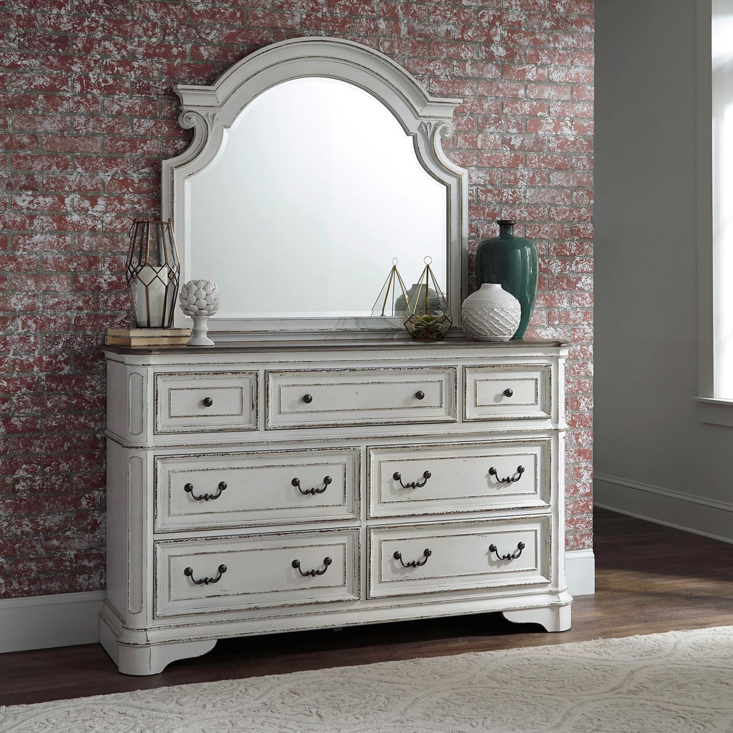 Dresser & Mirror