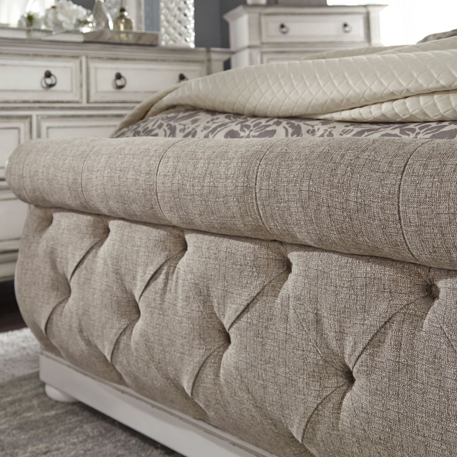 Queen Uph Sleigh Footboard