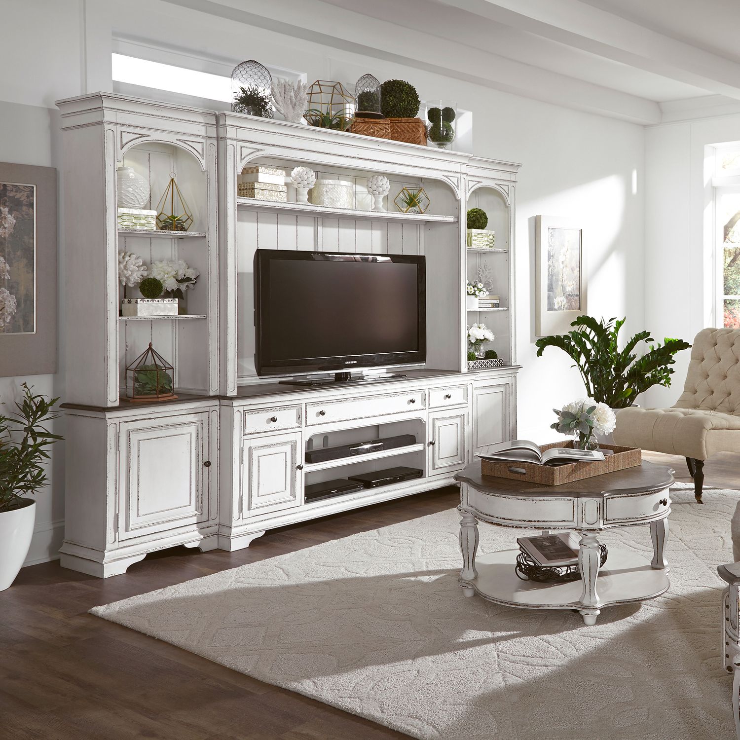 Entertainment Hutch