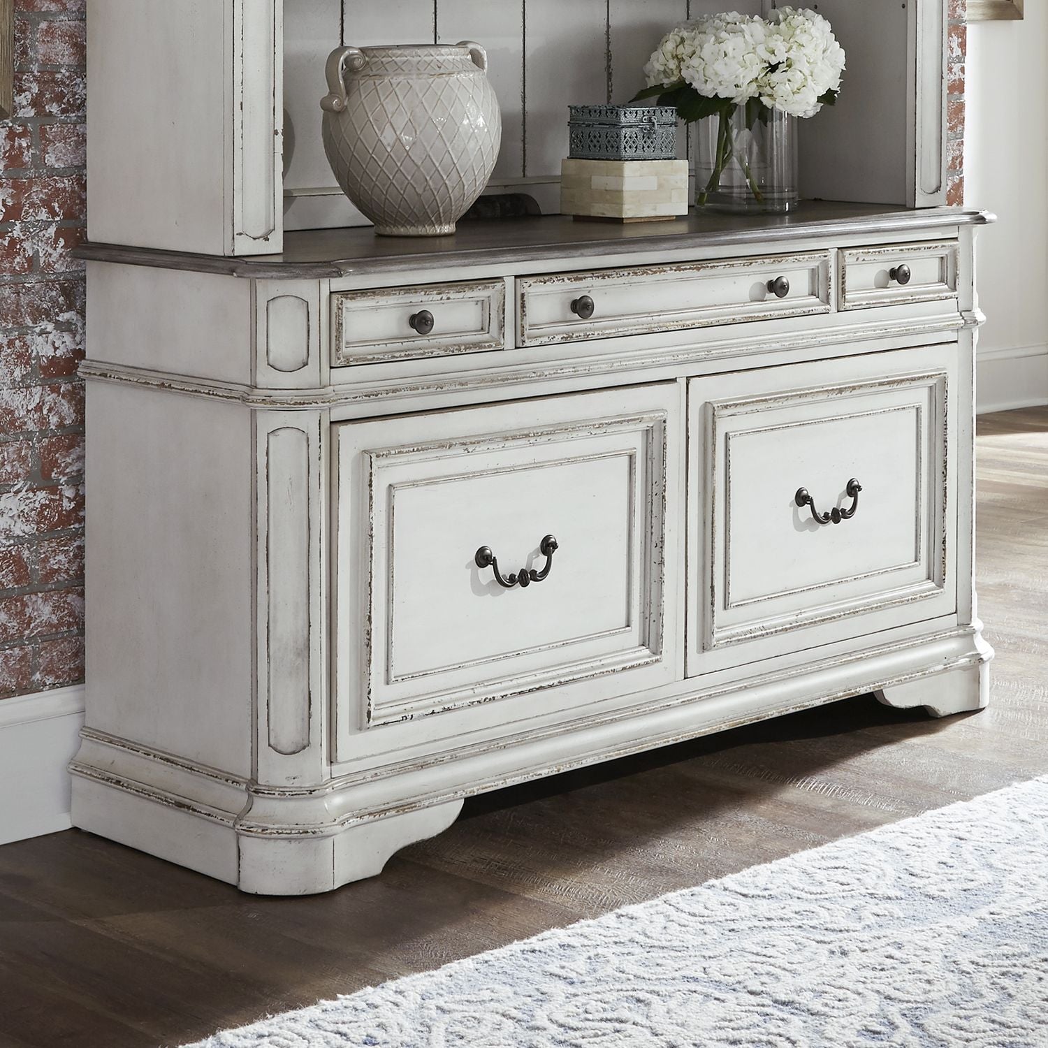 Credenza