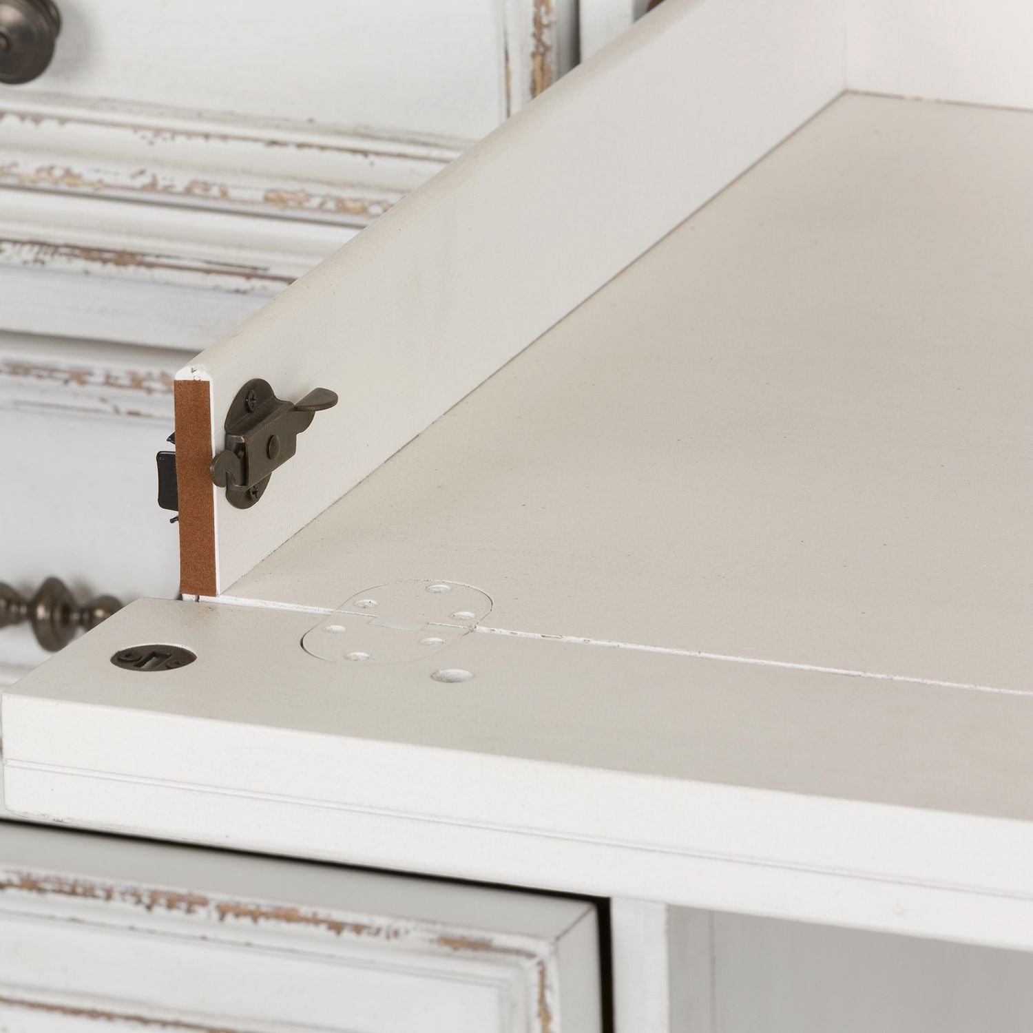 Credenza & Hutch