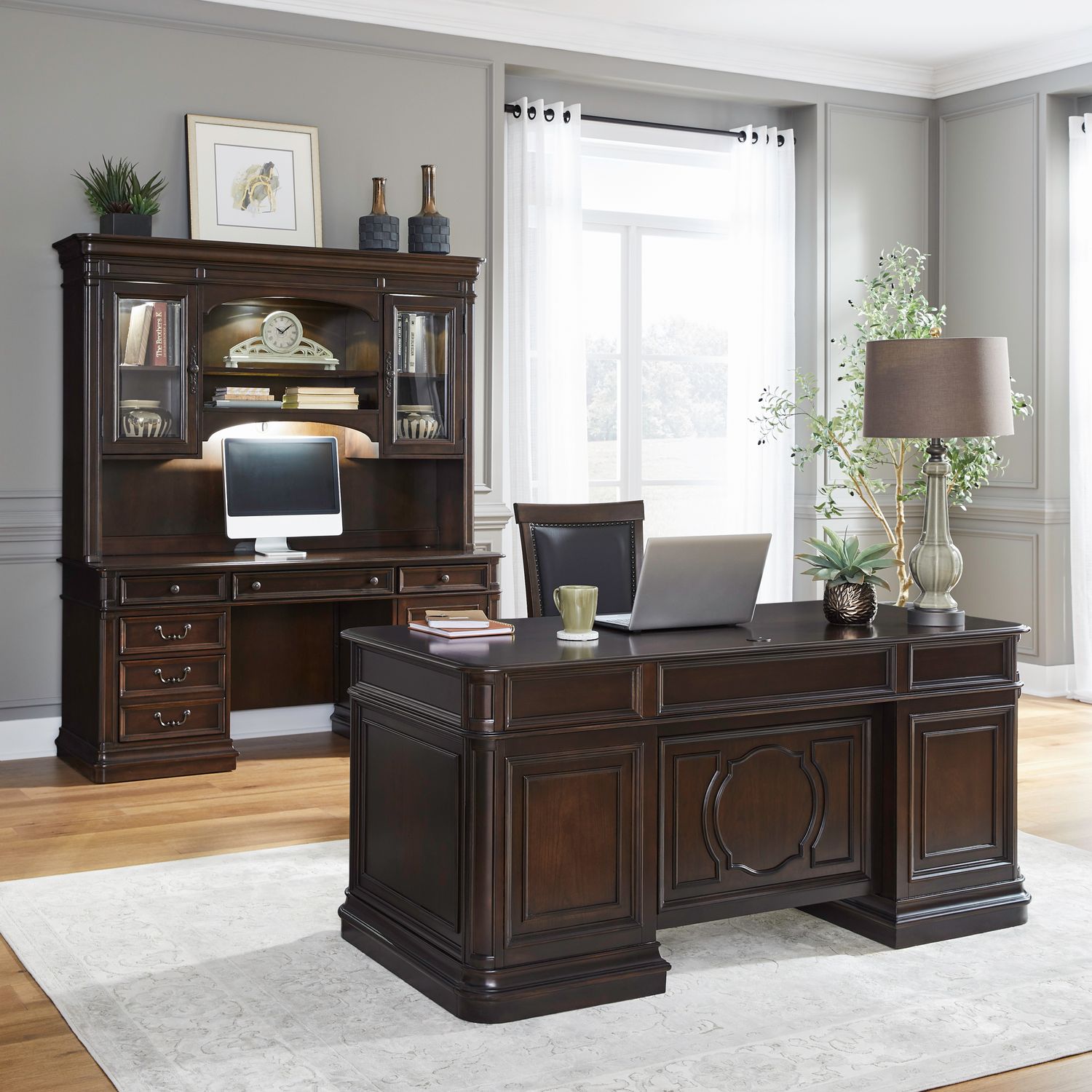 5 Piece Jr Executive Set