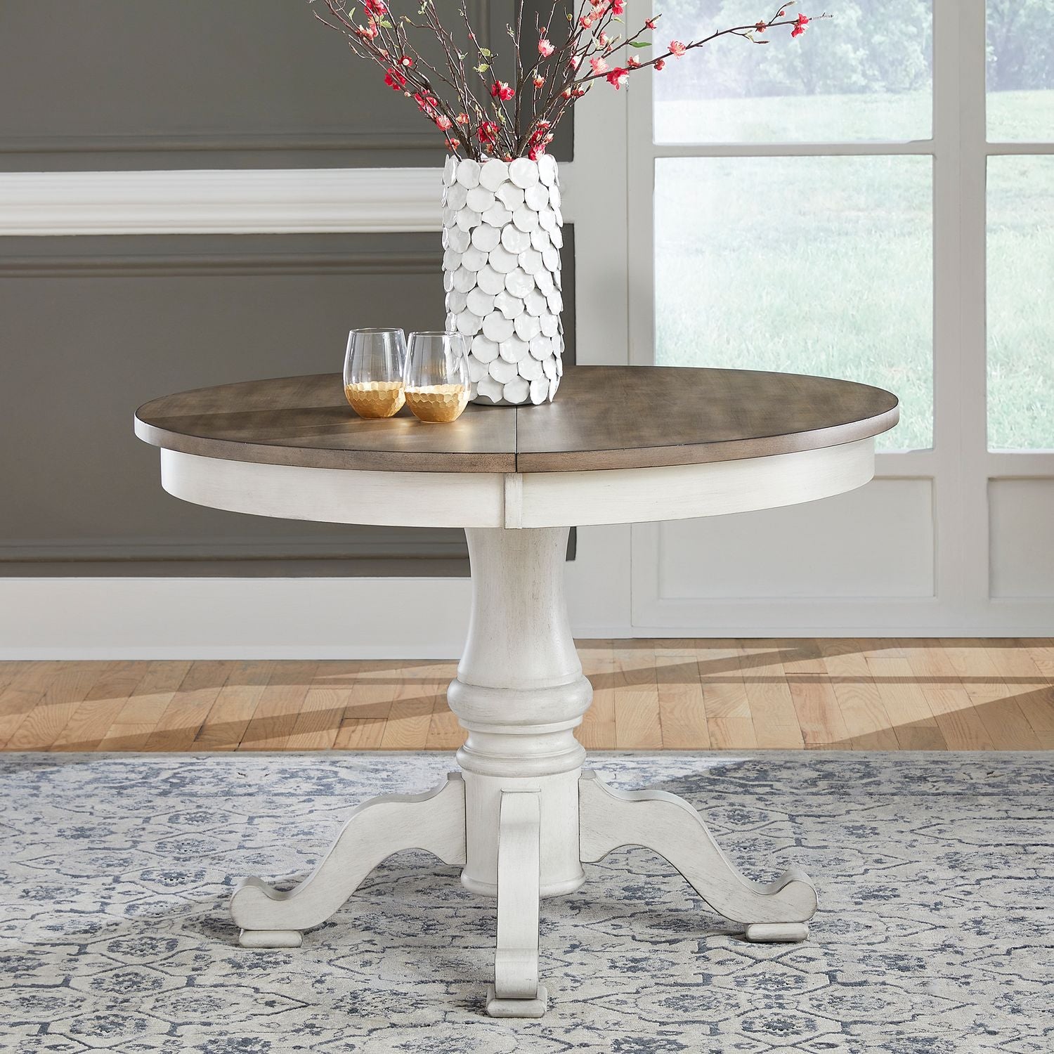Pedestal Table Set