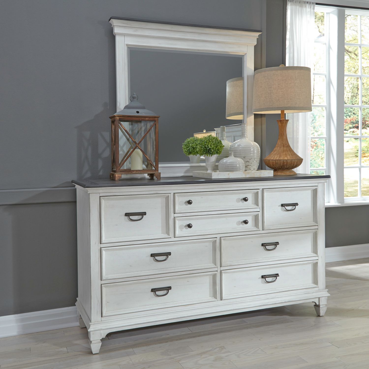 Dresser & Mirror