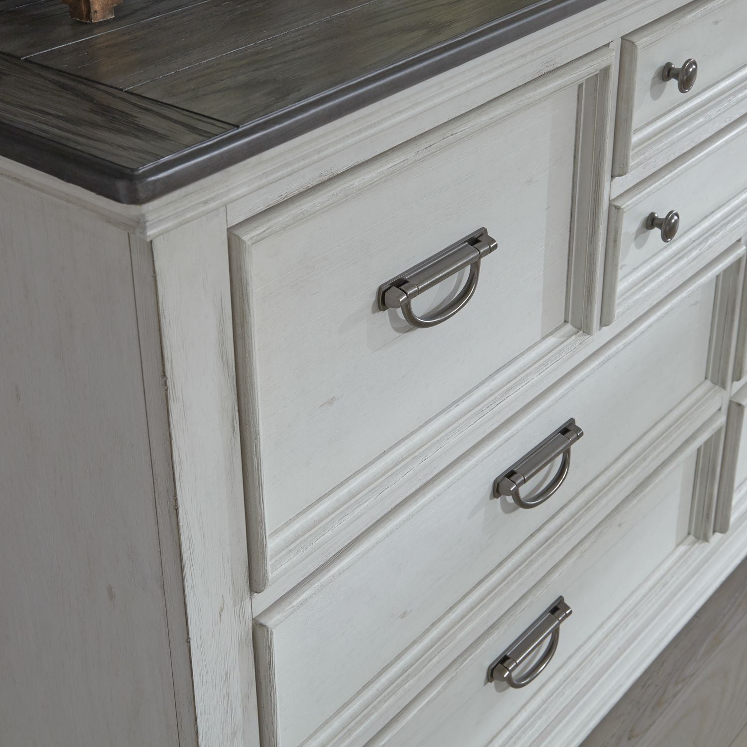 Queen Panel Bed, Dresser & Mirror