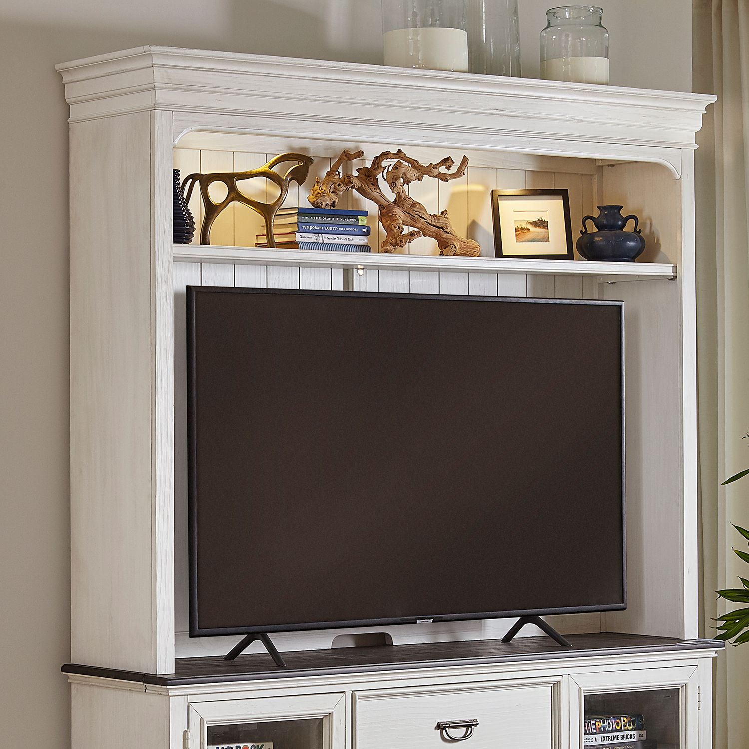 Entertainment Hutch