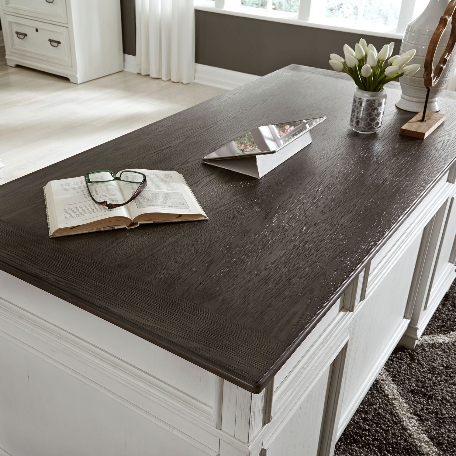 Jr. Executive Desk Top