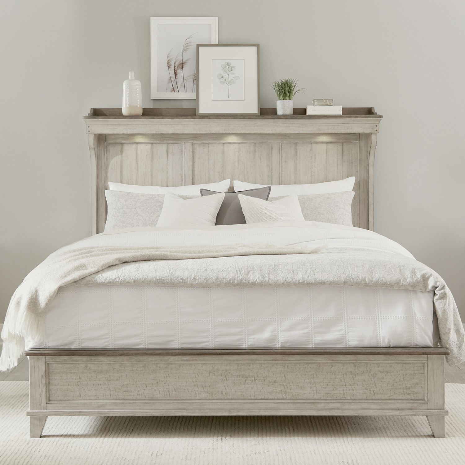 Queen Mantle Bed