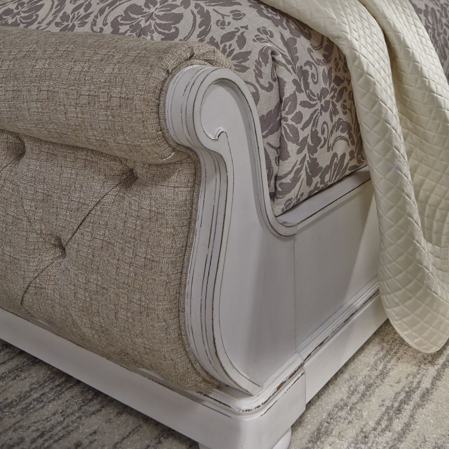 Queen Uph Sleigh Footboard