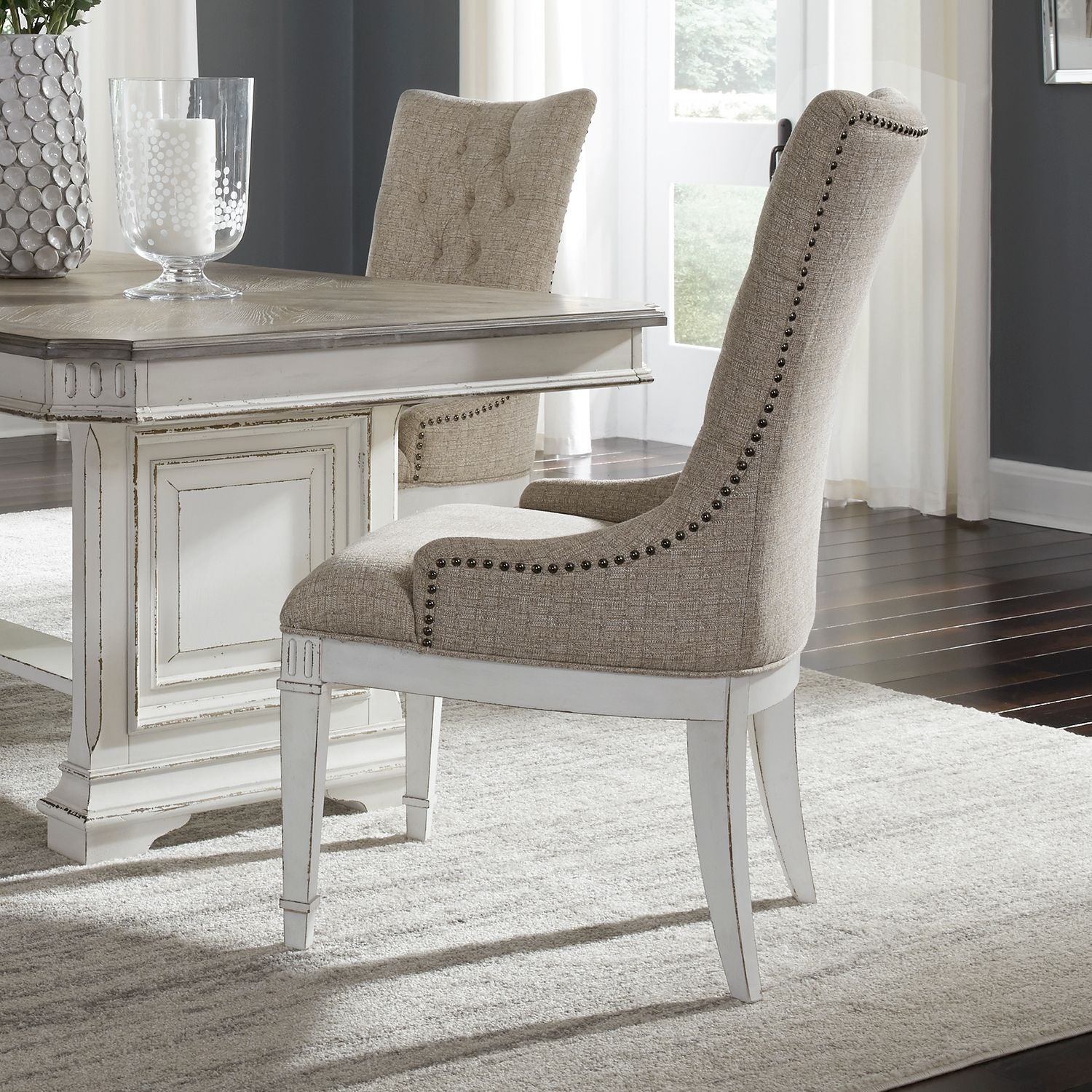 Hostess Chair