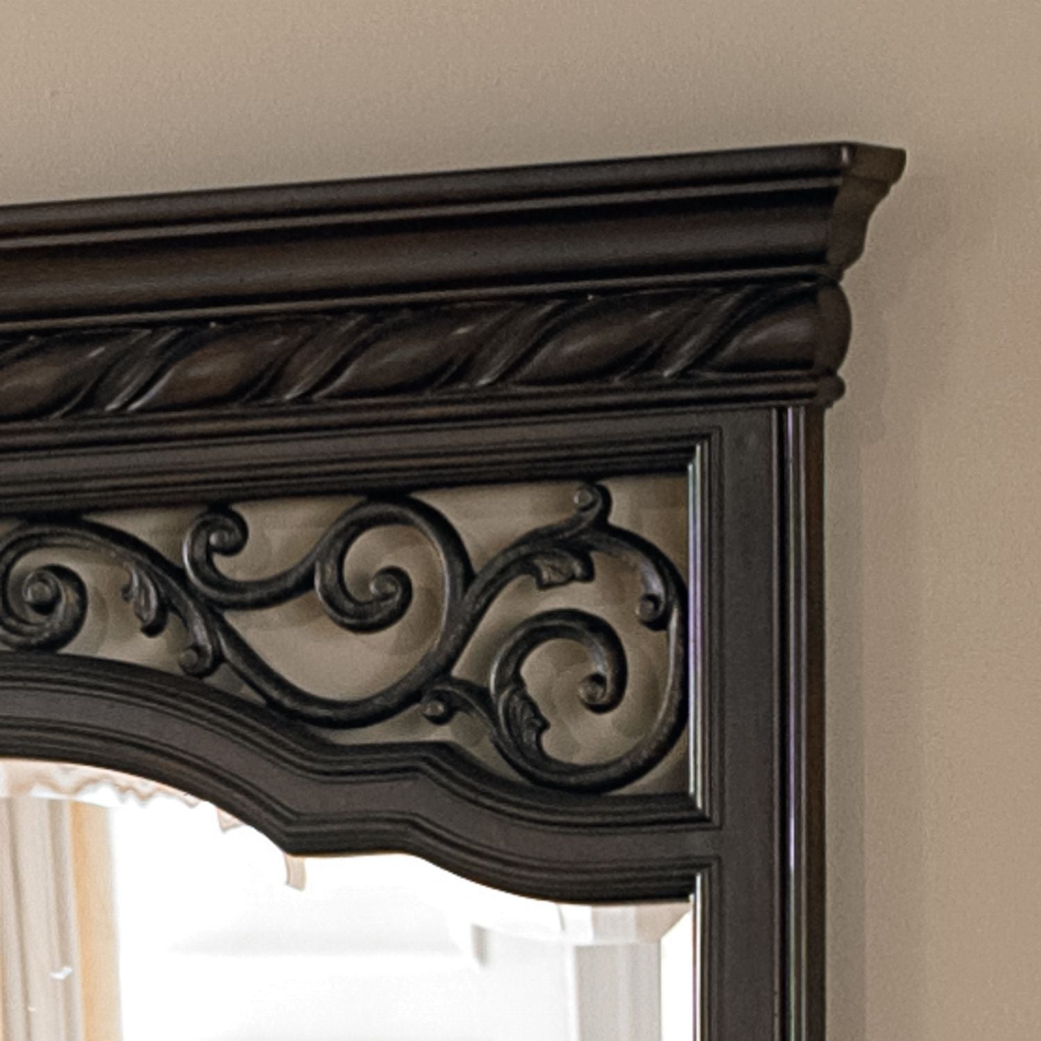 Dresser & Mirror