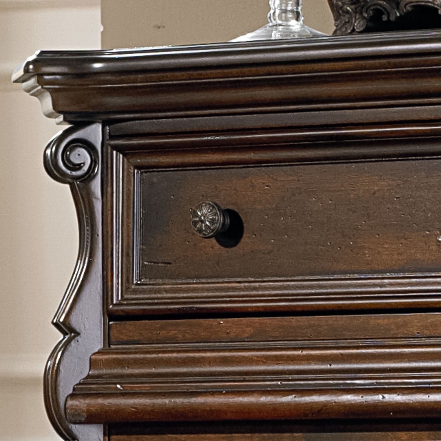 Queen Sleigh Bed, Dresser & Mirror