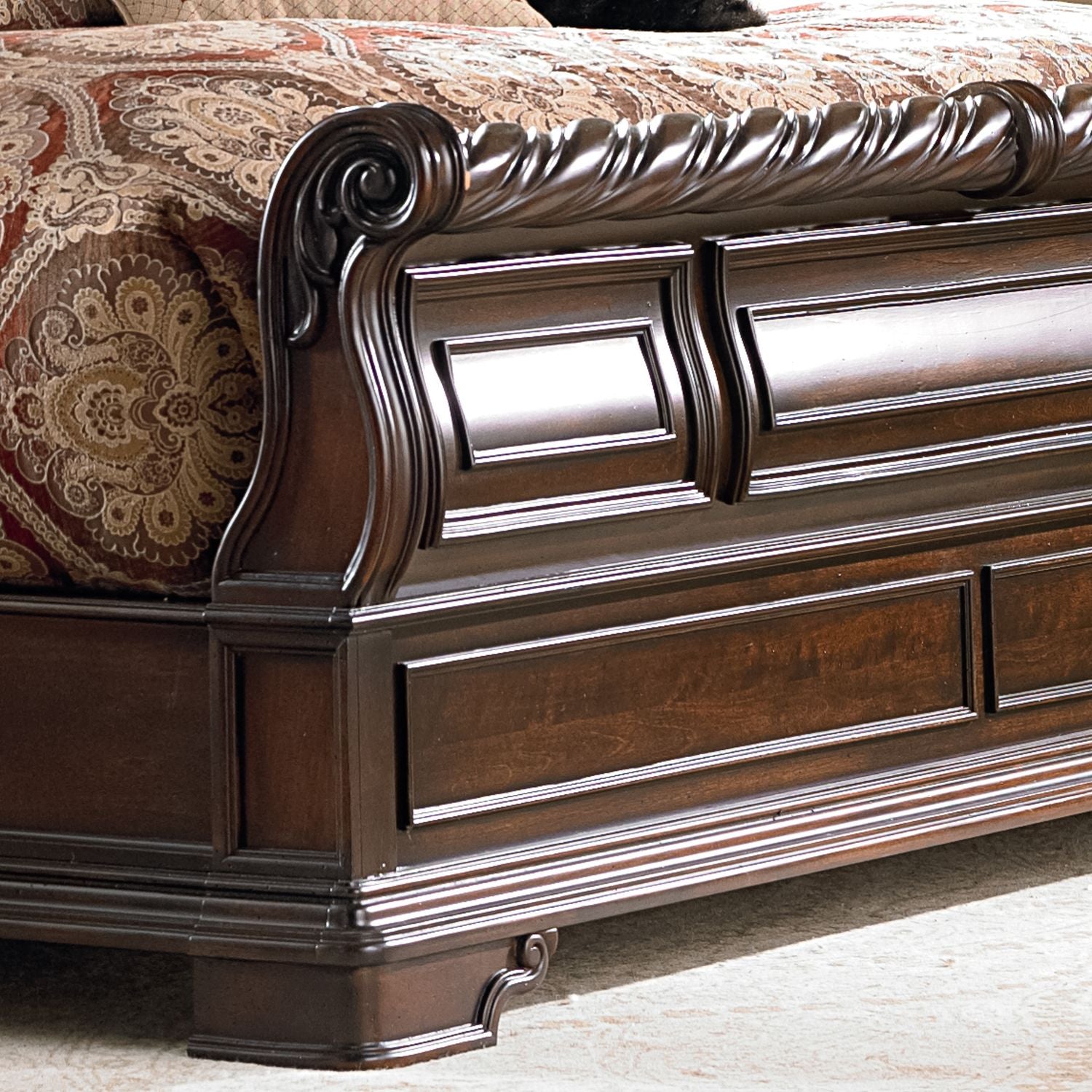Queen Sleigh Footboard