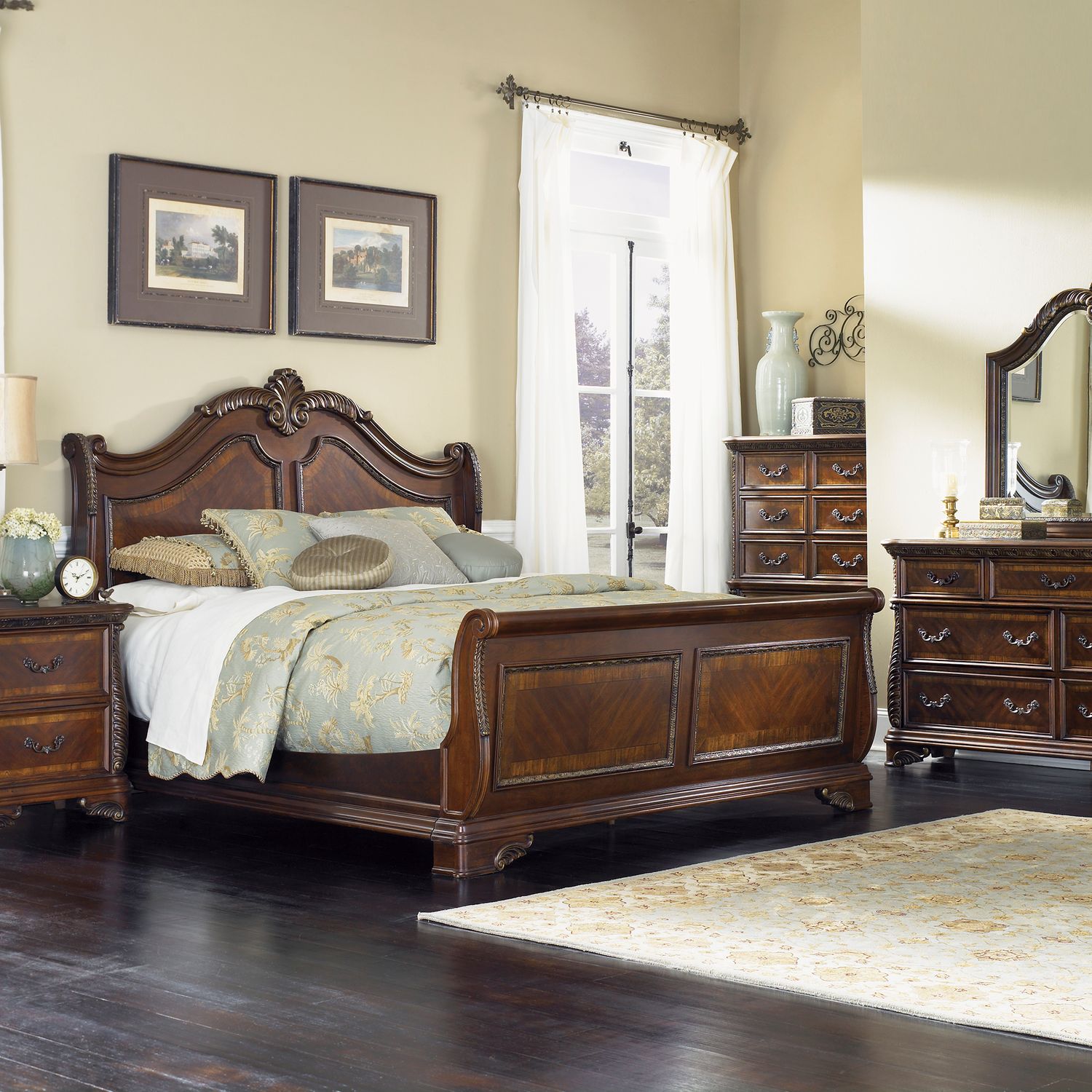 King Sleigh Bed, Dresser & Mirror, NS