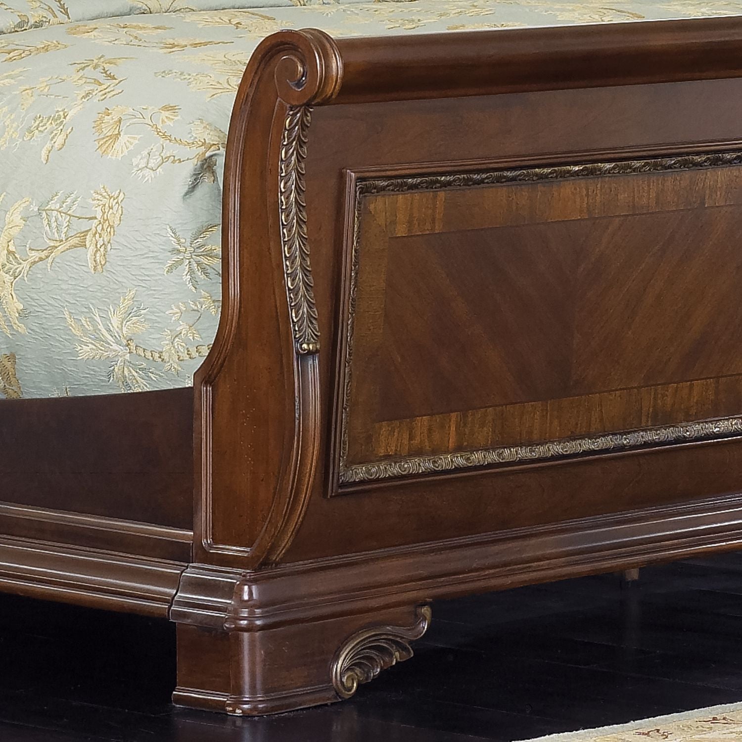Queen Sleigh Bed