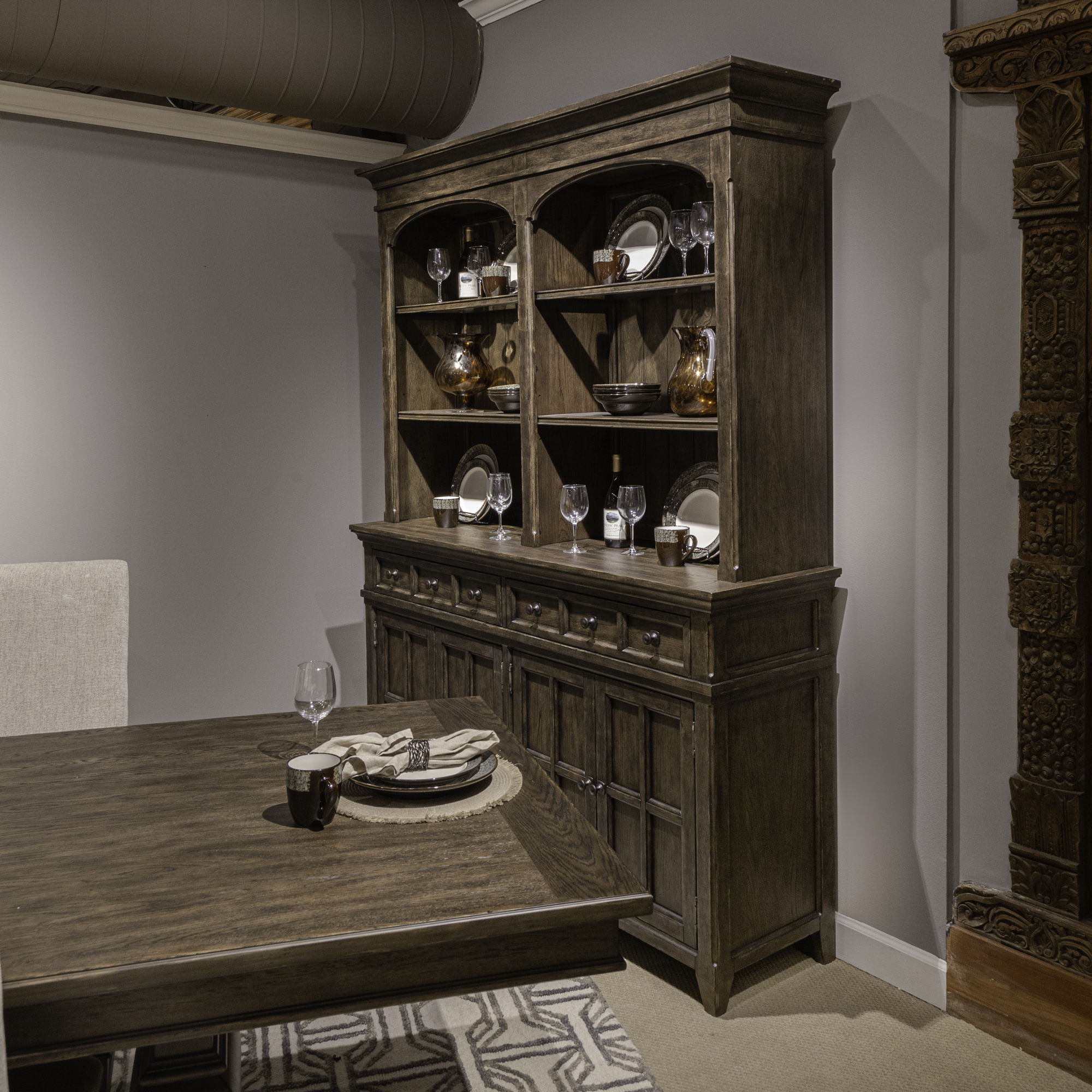 Paradise Valley - Hutch & Buffet - Saddle Brown