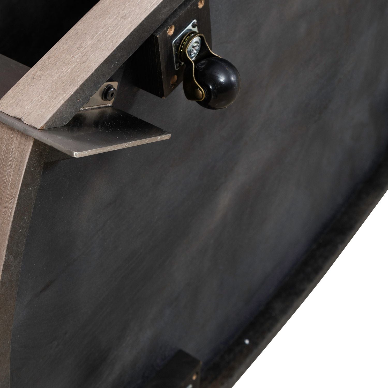 Oval Cocktail Table