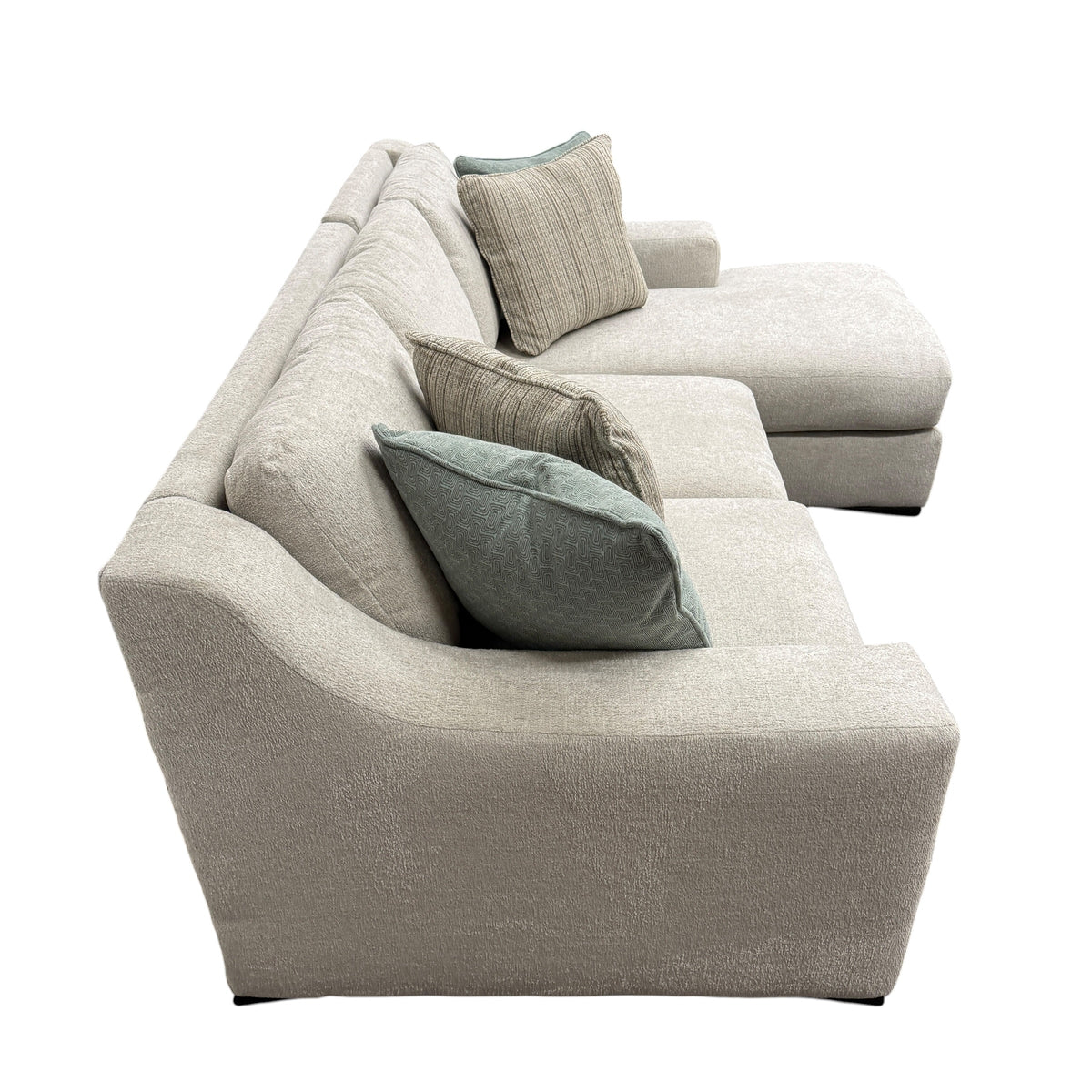 Vance Sectional with Right Arm Facing Chaise