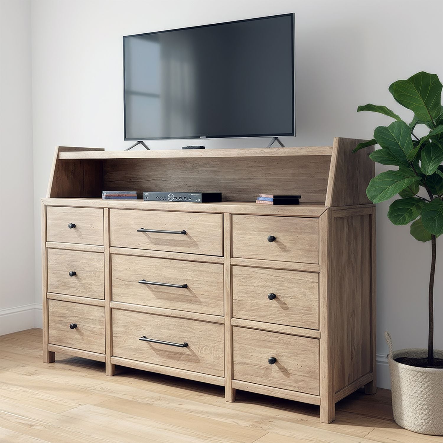 Dresser & Hutch
