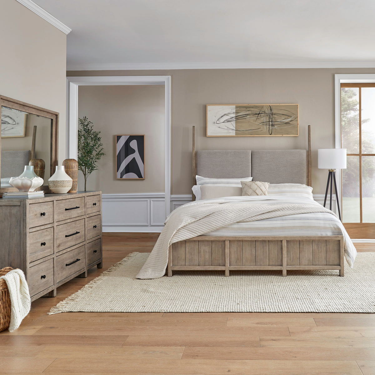Proximity Place 3-Piece Poster Bed, Dresser & Mirror Set (Copy)
